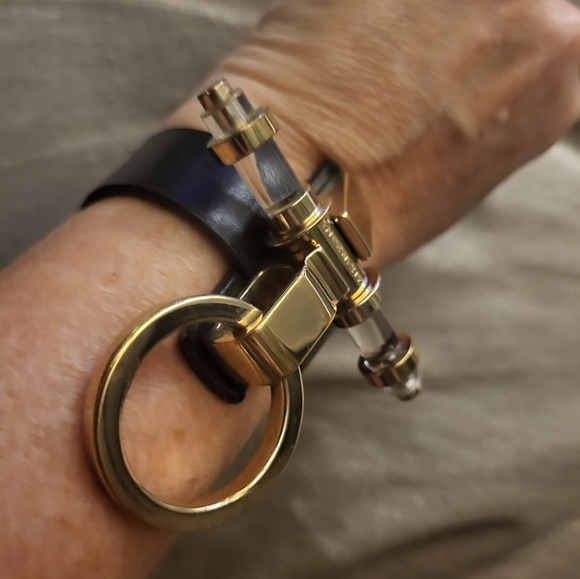 GIVENCHY OBSIDIAN  LUXURY STATEMENT BRACELET WOW FACTOR!!! A MASTERPIECE  💥 - Picture 8 of 9